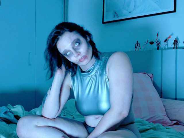 Red-RoxyFoxy live cam on BongaCams