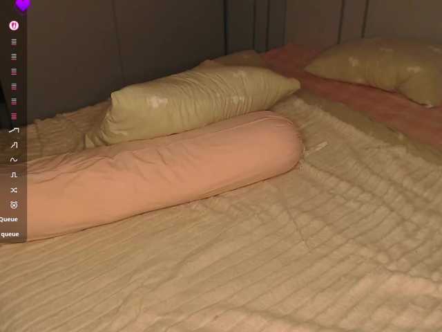 Red-RoxyFoxy live cam on BongaCams