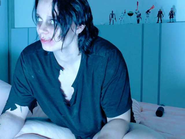 Red-RoxyFoxy live cam on BongaCams