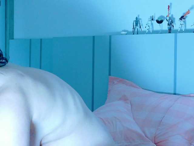 Red-RoxyFoxy live cam on BongaCams