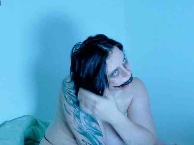Red-RoxyFoxy webcam