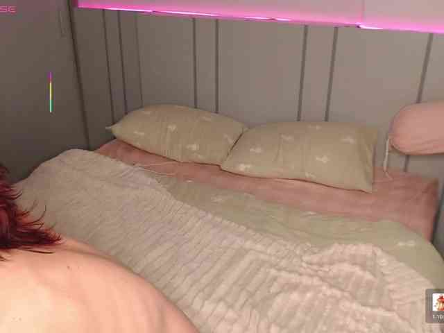 Red-RoxyFoxy Sex Cam Show