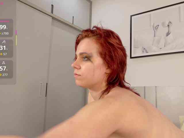 Red-RoxyFoxy webcam