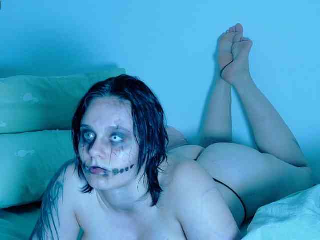 Red-RoxyFoxy webcam