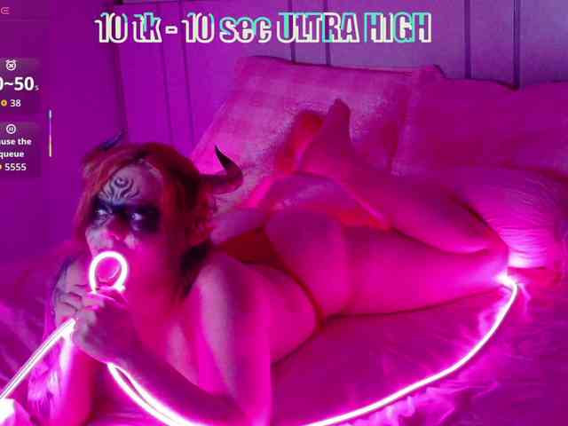 Red-RoxyFoxy Red-RoxyFoxy