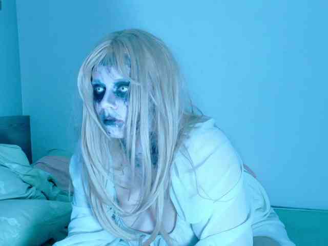 Red-RoxyFoxy webcam