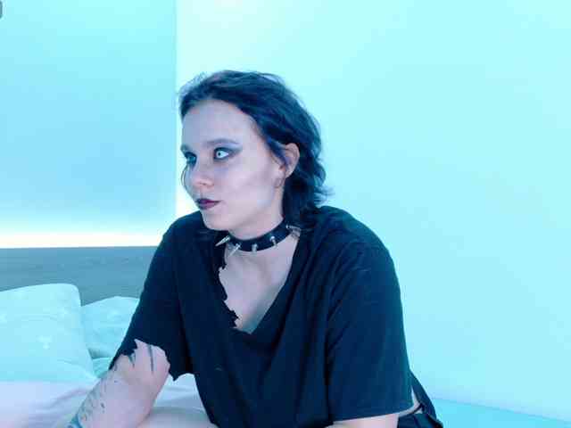 Red-RoxyFoxy webcam