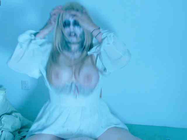 Red-RoxyFoxy