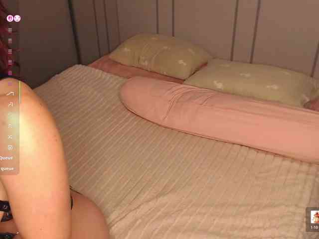 Red-RoxyFoxy webcam