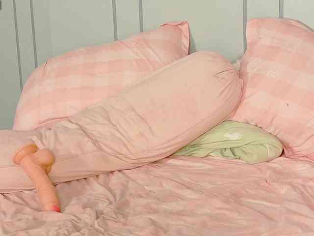 Red-RoxyFoxy webcam