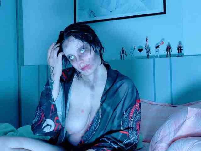 Red-RoxyFoxy