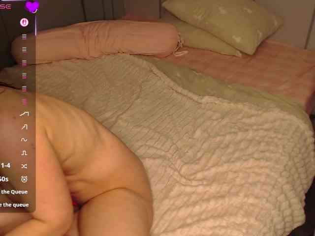 Red-RoxyFoxy webcam