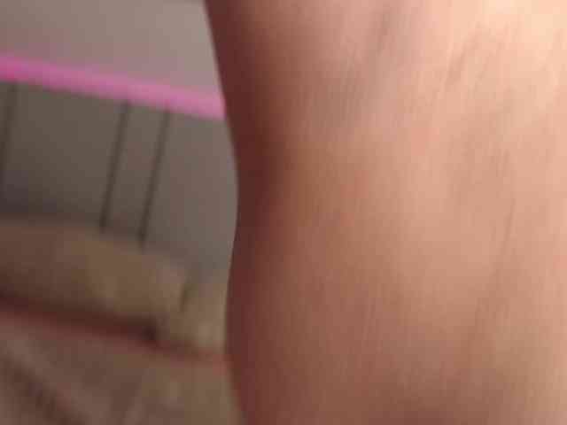 Red-RoxyFoxy webcam