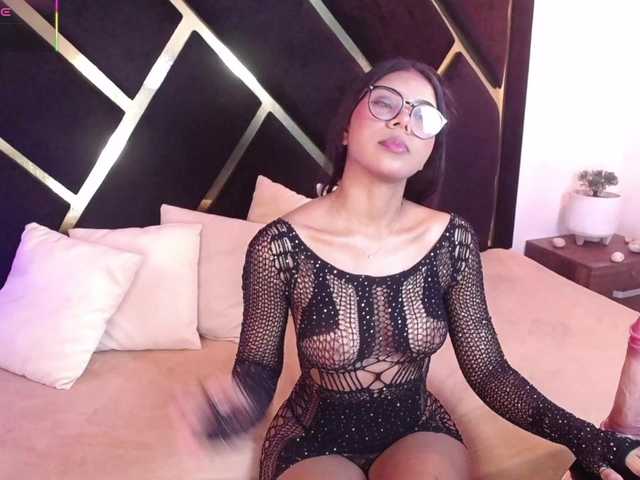 Vixenkitty live cam on BongaCams