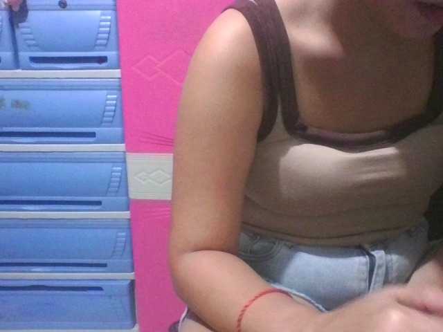 LUCKY17-1 live cam on BongaCams