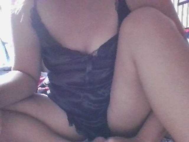 LUCKY17-1 live cam on BongaCams