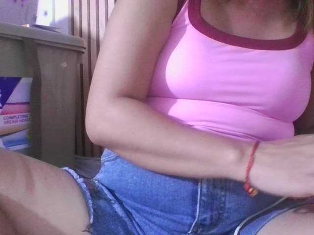 LUCKY17-1 live cam on BongaCams