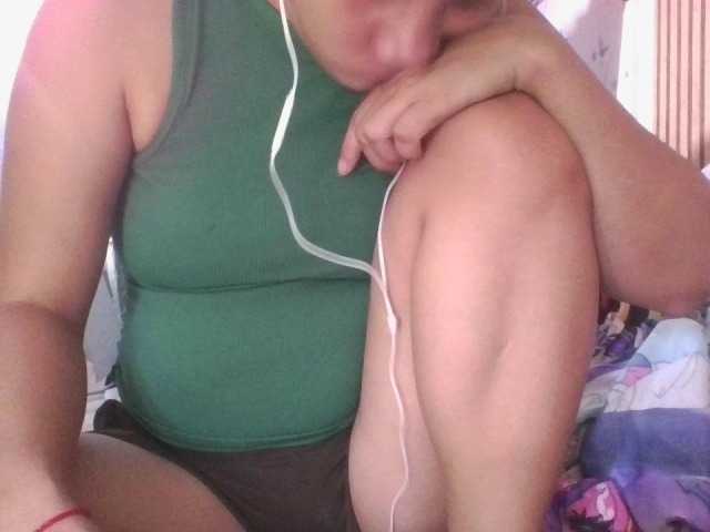 LUCKY17-1 live cam on BongaCams