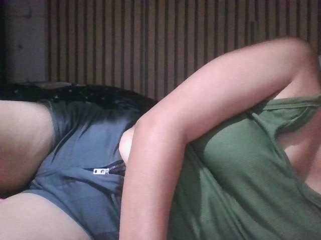 LUCKY17-1 live cam on BongaCams