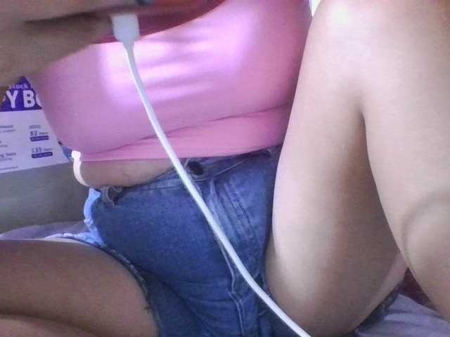 LUCKY17-1 live cam on BongaCams