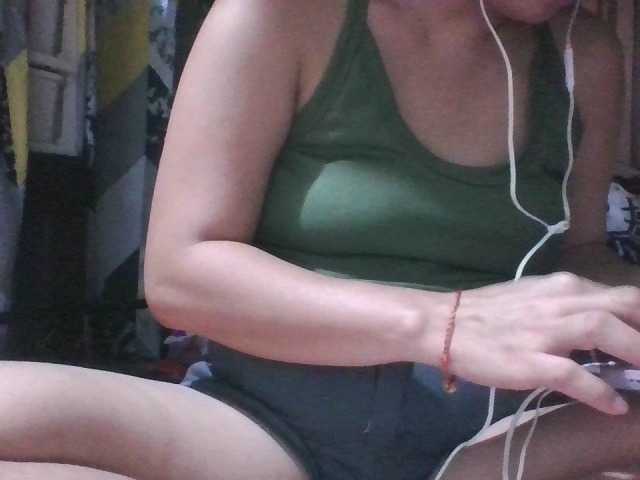 LUCKY17-1 live cam on BongaCams