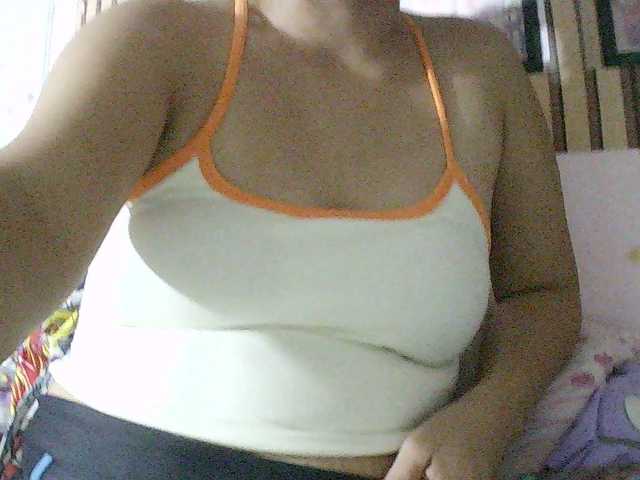 LUCKY17-1 live cam on BongaCams