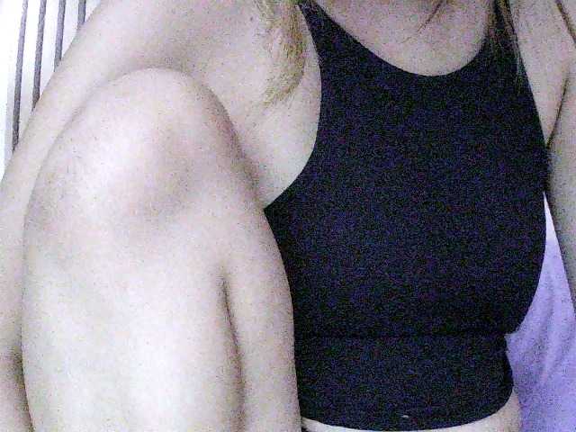 LUCKY17-1 live cam on BongaCams