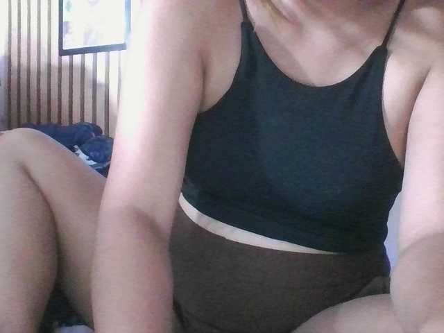 LUCKY17-1 live cam on BongaCams