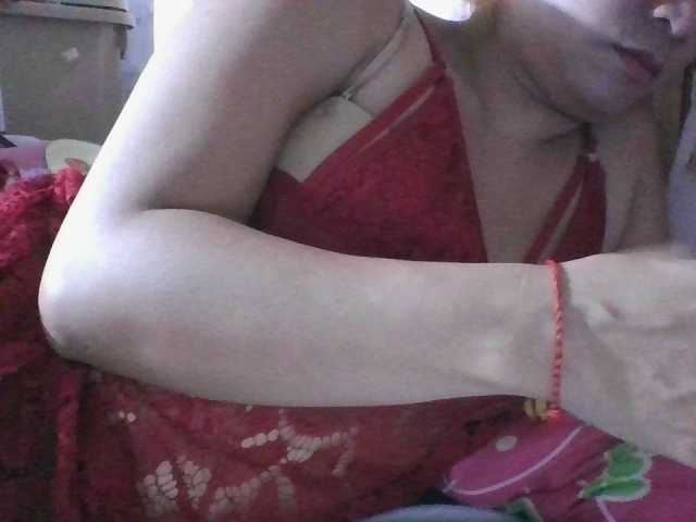 LUCKY17-1 live cam on BongaCams