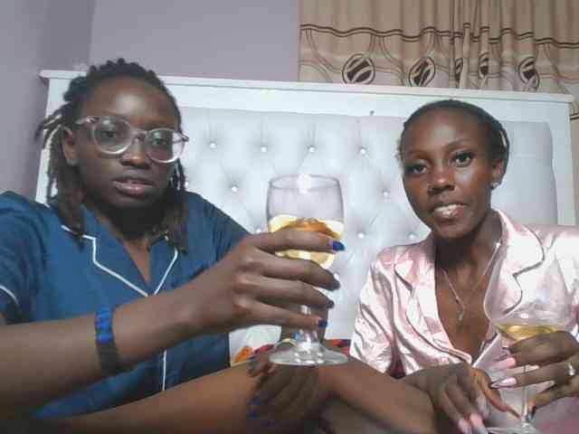 Sexydivas Sex Cam Show