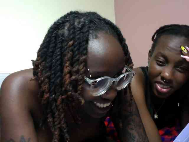 Sexydivas webcam