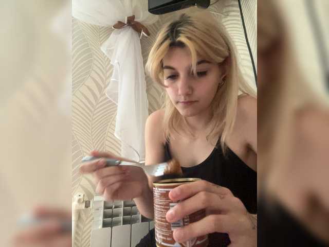 Ksyusha12 live cam on BongaCams