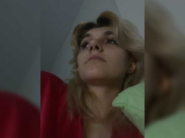 Ksyusha12 live cam on BongaCams