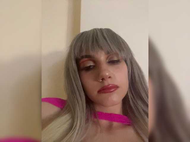 Ksyusha12 live cam on BongaCams