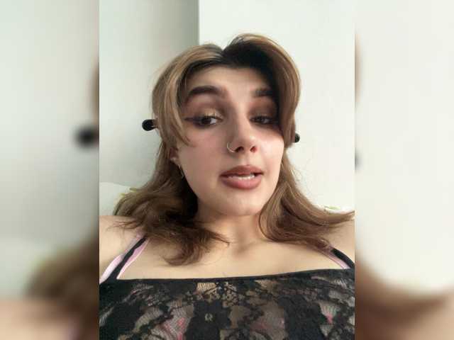 Ksyusha12 live cam on BongaCams