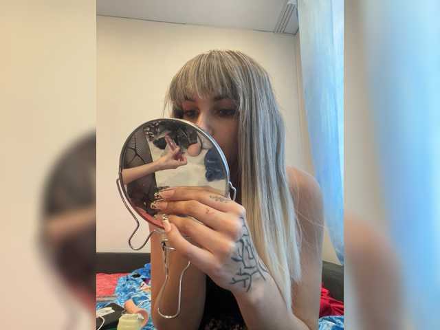 Ksyusha12 live cam on BongaCams