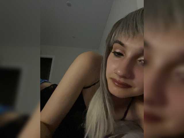 Ksyusha12 live cam on UnifiedCams