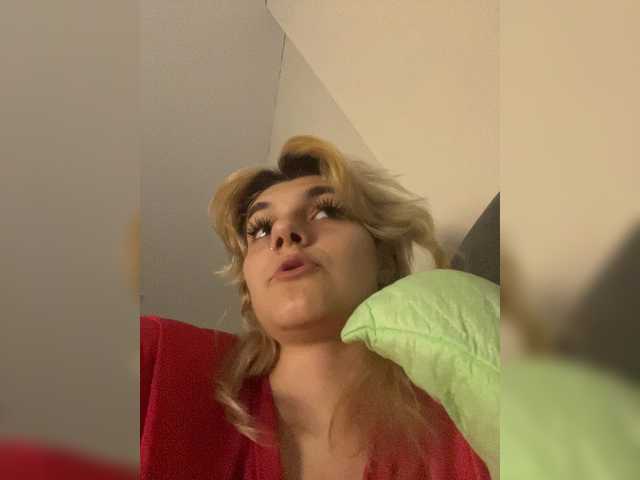 Ksyusha12 live cam on BongaCams