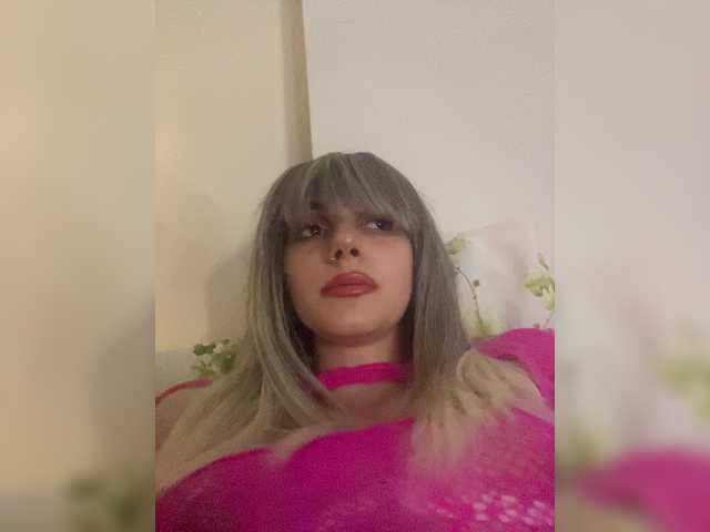 Ksyusha12 live cam on BongaCams