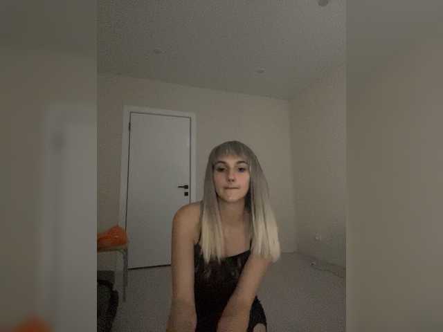 Ksyusha12 live cam on BongaCams