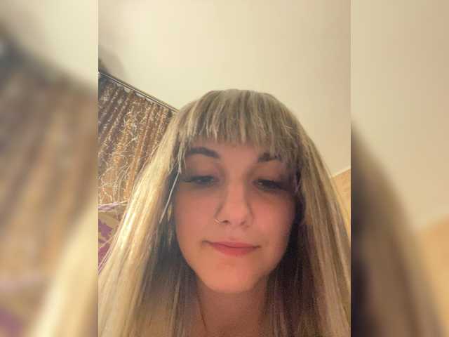 Ksyusha12 live cam on BongaCams