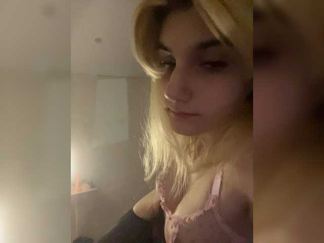 Ksyusha12 live cam on BongaCams
