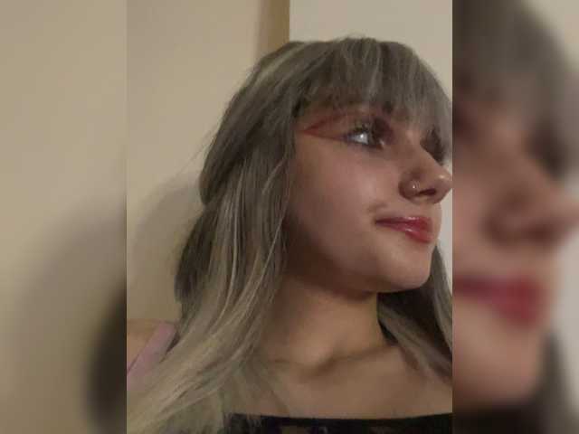 Ksyusha12 live cam on BongaCams