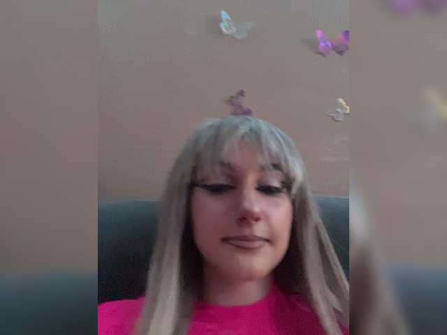 Ksyusha12 live cam