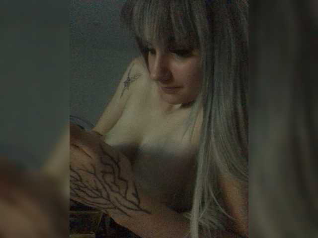 Ksyusha12 live cam on BongaCams