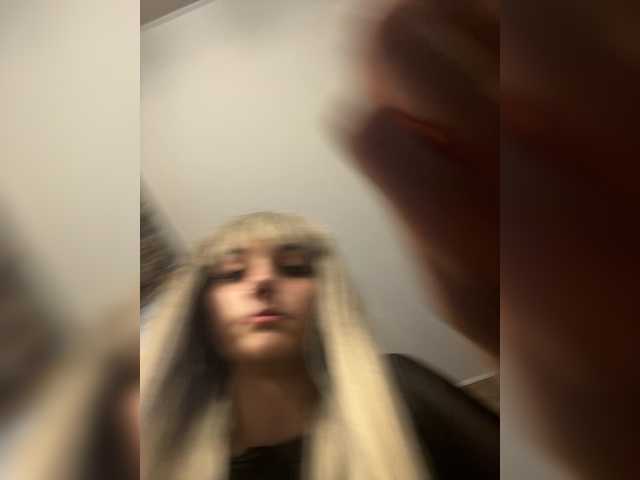 Ksyusha12 live cam on BongaCams