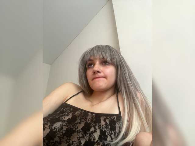 Ksyusha12 live cam on BongaCams