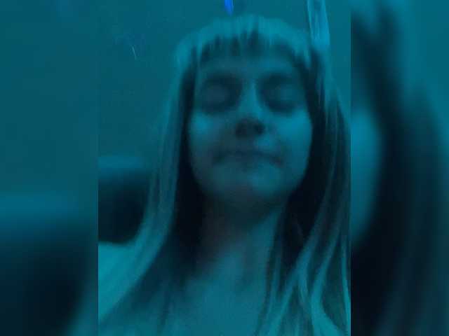 Ksyusha12 webcam
