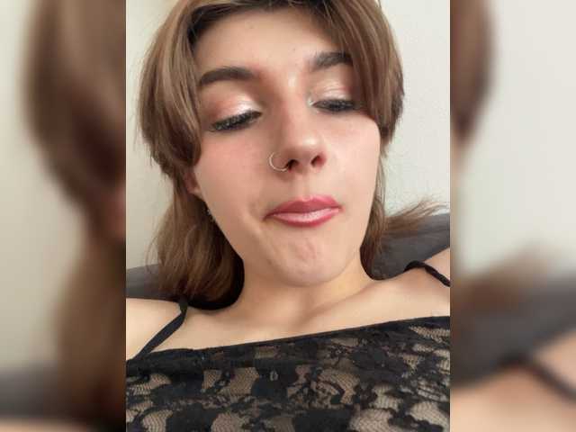 Ksyusha12 live cam on BongaCams