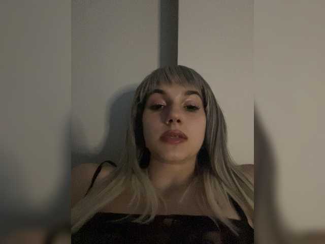 Ksyusha12 live cam on BongaCams
